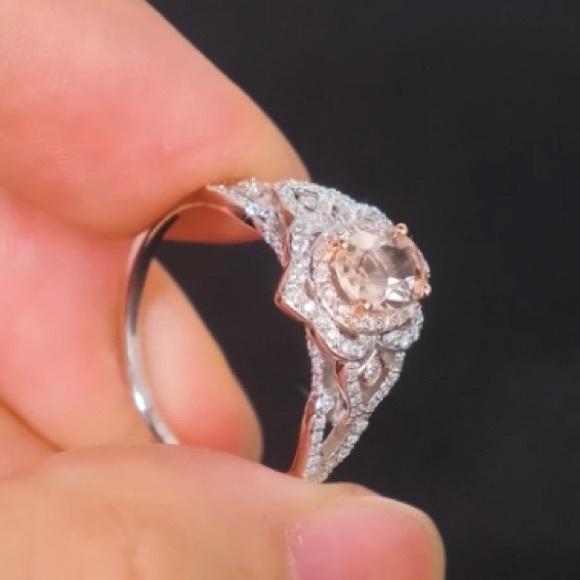 Morganite Diamond Engagement Ring - Picture 10 of 13